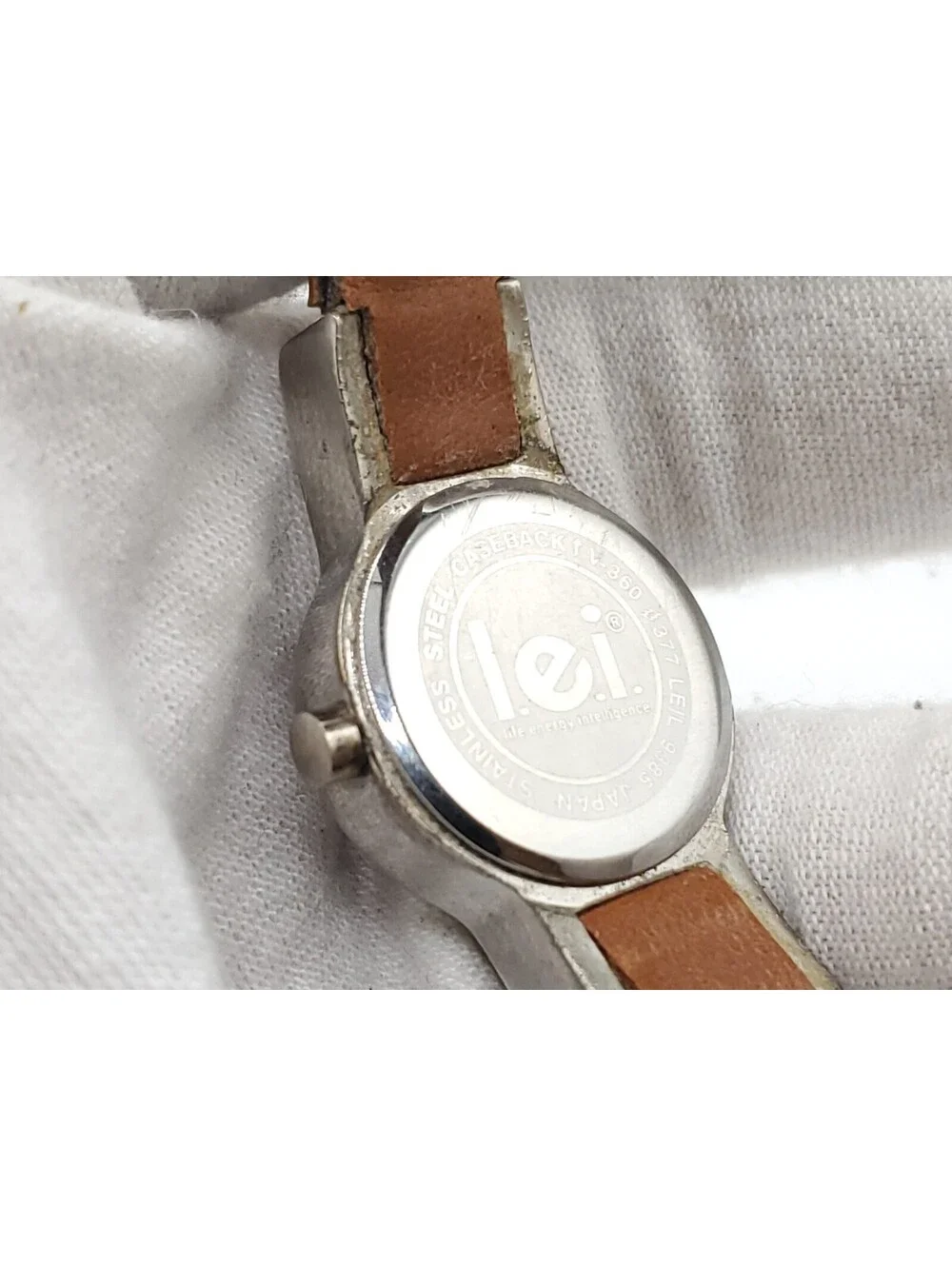 Lei Heart Band Quartz Womens Watch New Battery Silver Tone/Brown 20mm